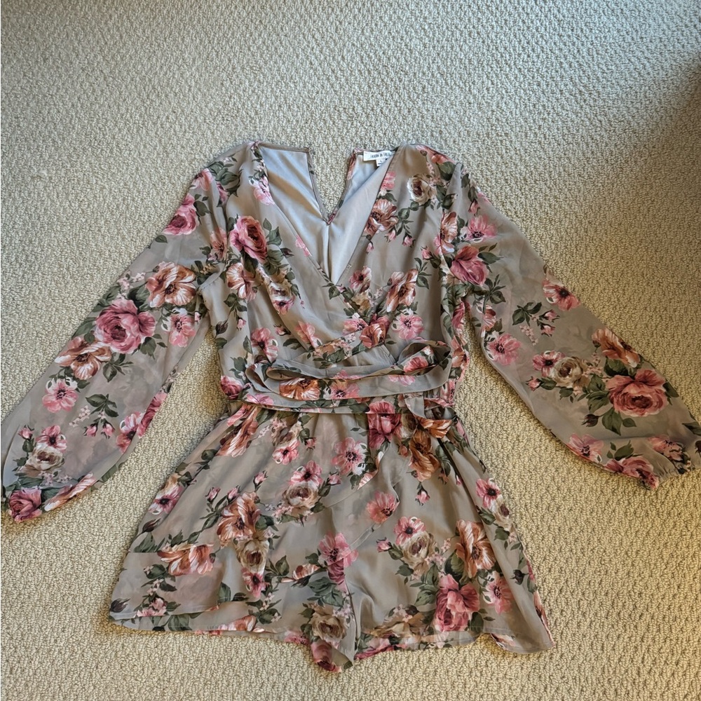 NWOT Fashion on Earth Floral Romper, Long Sleeve with Ruffled Bottom